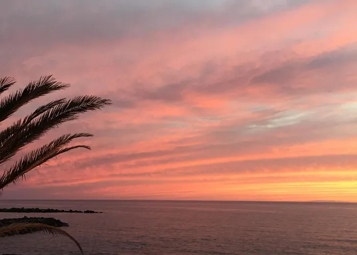 One Bedroom Americas Apartmán *