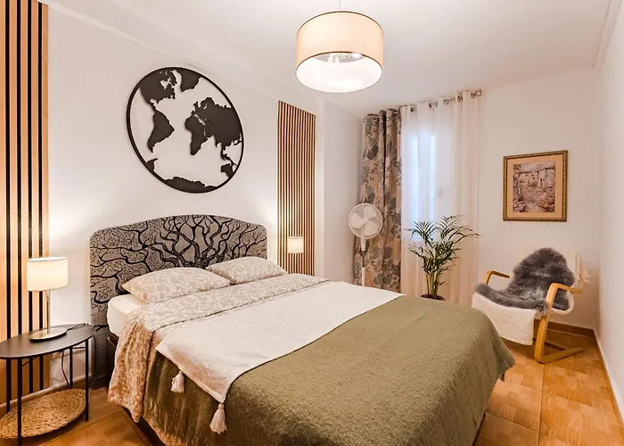 One Bedroom Americas *