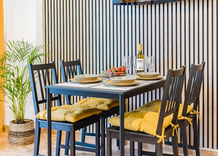 One Bedroom Americas