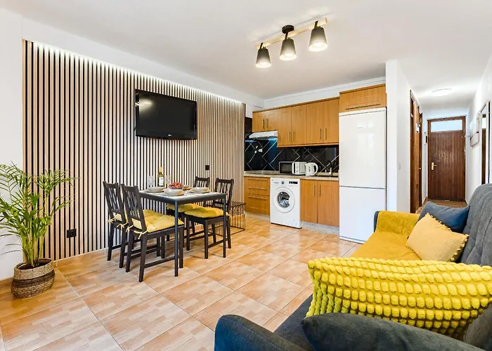 One Bedroom Americas Apartmán